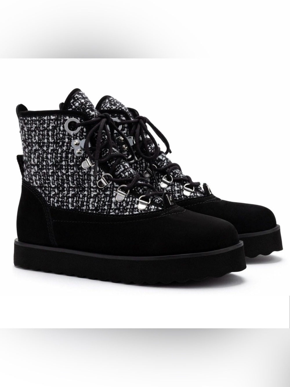 New Larroude Vail Black Waterproof Suede Tweed Lace Up Boots Size 7.5